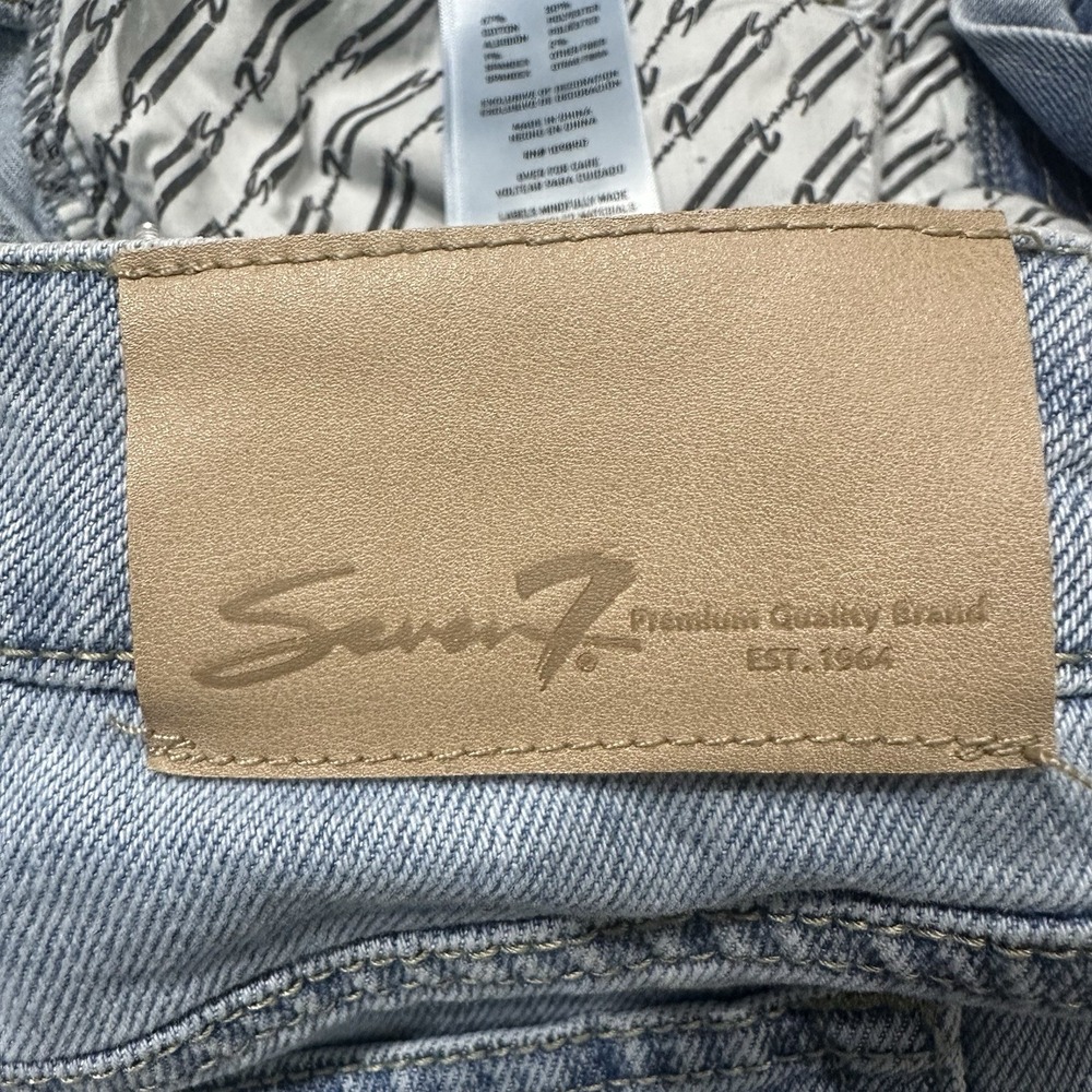 Seven7 Women's Straight Leg Jeans Size 12 Light Wash Stretch Denim - Picture 7 of 10